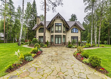 Продать загородную недвижимость